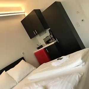 3* Motel Ost